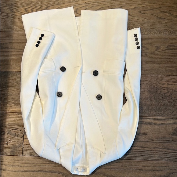 White Double-Breasted Blazer with Black Buttons - Picture 1 of 5